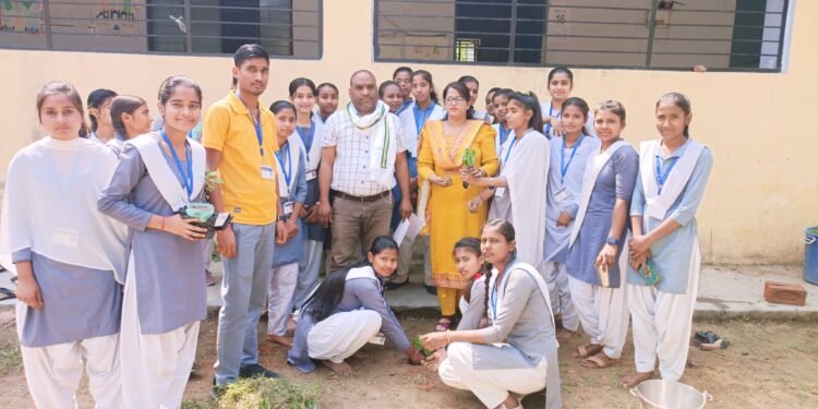 विशेष शिविर के पाँचवे दिन “विश्व जल दिवस” के अवसर पर हुई संगोष्ठी भाषण एवं कविता प्रतियोगिता