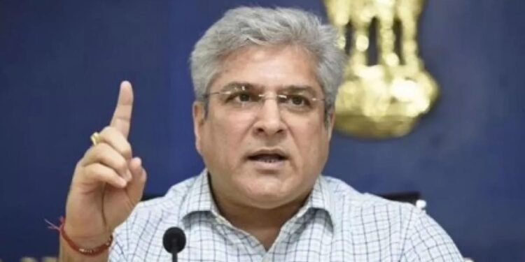 घोटाले में केजरीवाल सरकार के एक और मंत्री पर ED का शिकंजा, कैलाश गहलोत को पूछताछ के लिए बुलाया