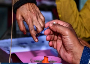 सातवें चरण के सभी जिला निर्वाचन अधिकारियों को समय सेपोलिंग पार्टियों को रवाना करने के निर्देश