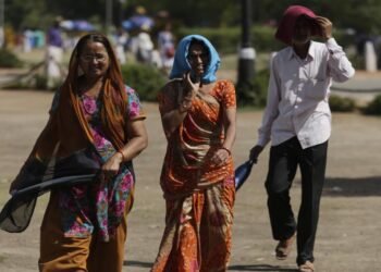 यूपी: आसमान से बरसी आग, कानपुर रहा सबसे गर्म, आगरा में न्यूनतम तापमान 35 डिग्री