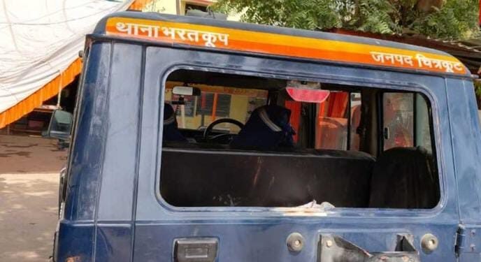 देर रात जन्मदिन पार्टी में डीजे बजाने से रोकने पहुंचीं पुलिस के साथ हुआ विवाद