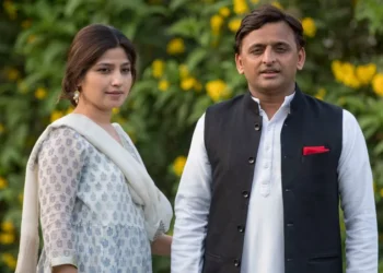 UP: सांसद दंपती…अखिलेश-डिंपल पर रहेगी सबकी नजर