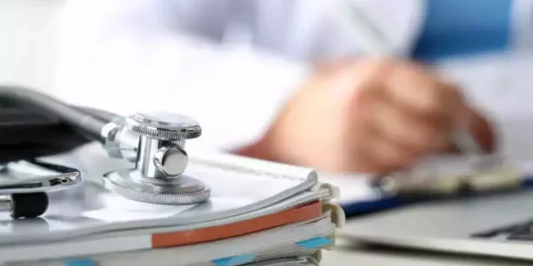 NEET से परे की दुनिया: करियर के रास्ते और अवसरों की खोज