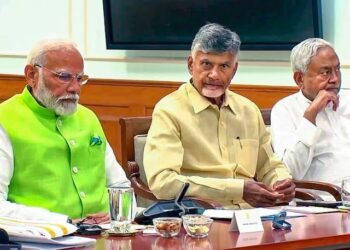 कैसा रहा है नायडू, नीतीश और मोदी का साथ? एक ने मांग लिया था इस्तीफा तो दूसरे ने बदल ली थी राह