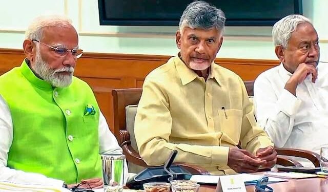 कैसा रहा है नायडू, नीतीश और मोदी का साथ? एक ने मांग लिया था इस्तीफा तो दूसरे ने बदल ली थी राह
