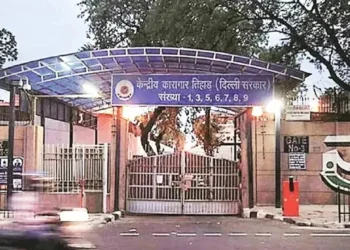 तिहाड़ जेल में गैंगवार, टिल्लू गैंग और गोगी गिरोह के बीच जमकर चाकूबाजी