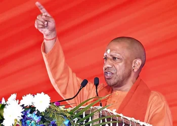 सीएम योगी का राज्य कर्मचारियों को तोहफा, रिटायर होने के बाद भी मिलेगा वेतनवृद्धि का लाभ