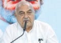 नौकरियों में ठेका सिस्टम बंद किया था, यह सरकार खुद ठेकेदार बन गई