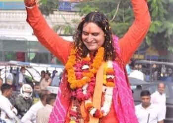 BJP में आने वाले पार्षदों को पिलाया गौमूत्र, विधायक ने महापौर कार्यालय पर छिड़का गंगाजल