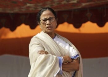  ममता ने वक्फ विधेयक को बताया धर्मनिरपेक्ष विरोधी, मुसलमानों के अधिकारों को छीनने का लगाया आरोप