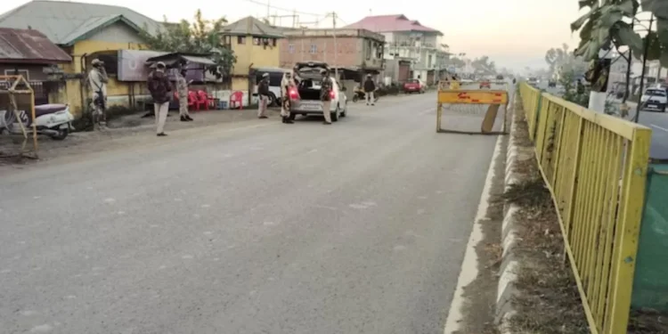 10 जिलों में कर्फ्यू, 7 में इंटरनेट बैन, हिंसा और तनाव के बीच सुरक्षाबलों ने संभाला मोर्चा