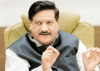 ‘चुनाव में MVA को मिलेगा बहुमत’, पूर्व सीएम चव्हाण बोले- सबसे बड़ी पार्टी तय करेगी सीएम का नाम