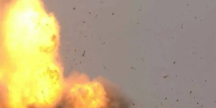 बनाते-बनाते फटा बम! मुर्शिदाबाद में 3 लोगों की मौत, भीषण विस्फोट से फैली दहशत