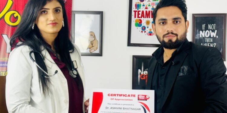 डॉ. अश्विनी भटनागर: महिलाओं के स्वास्थ्य के प्रति समर्पण और उत्कृष्टता का प्रतीक