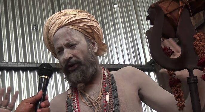 Mahakumbh 2025 : अनूठी है दंडी स्वामियों के दंड धारण करने की परंपरा, दंडी संन्यासी ही बन सकते हैं शंकराचार्य