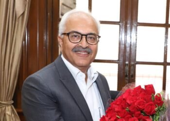  राज्यपाल अजय भल्ला ने हथियार सौंपने के लिए 7 दिन का दिया अल्टीमेटम, कहा- आगे आएं और शांति चुनें