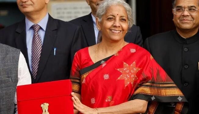 टैक्सपेयर्स को वित्त मंत्री निर्मला सीतारमण ने कहां-कहां दी है टैक्स में छूट, यहां है पूरी लिस्ट