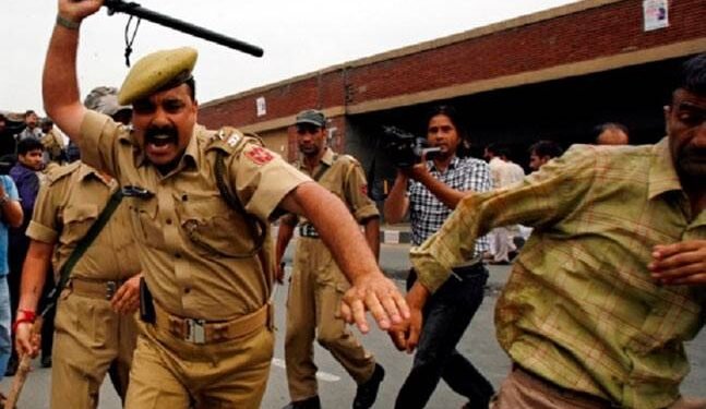 महाकुंभ में पुलिस लाठीचार्ज के दावे से वायरल वीडियो झारखंड का है