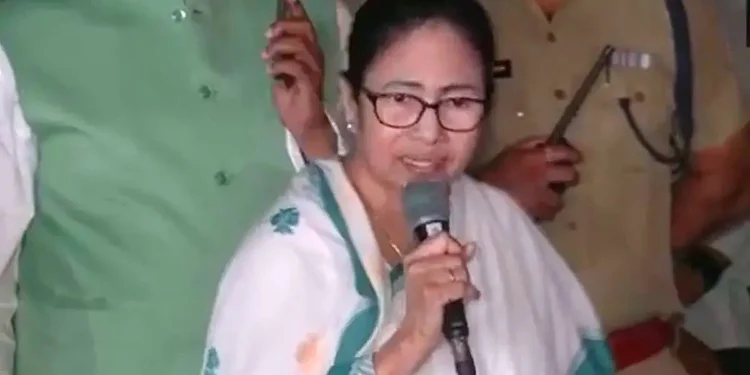 Bangal Election में ममता का हिंदू कार्ड कितना कामयाब? मुस्लिम कितने निर्णायक?