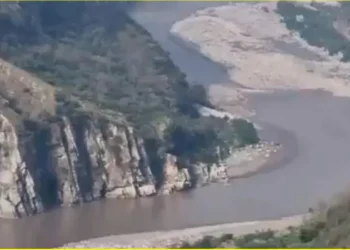 India-Pakistan Row: चिनाब में 75 साल में पहली बार सिर्फ 2 फुट पानी, पाकिस्तान को कड़ा संदेश