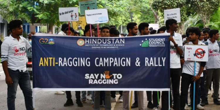 छात्रों से रैगिंग-यौन उत्पीड़न पर सुप्रीम कोर्ट सख्त, UGC को दिए कड़े निर्देश.